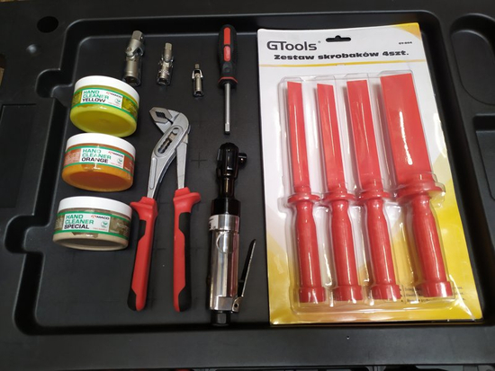 Zdjęcie 3 - Wózek narzędziowy z wyposażeniem "A" GTOOLS GT-001-A CZERWONY