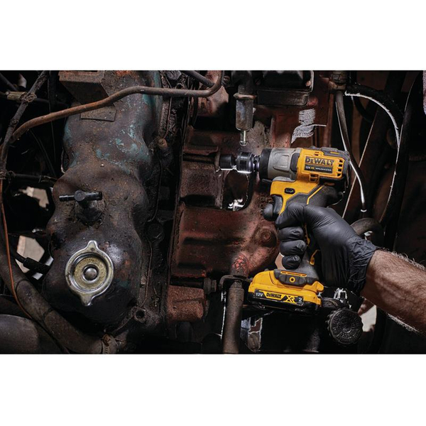 Zdjęcie 5 - Klucz udarowy akumulatorowy DeWalt DCF902D2 3/8” 168Nm 12V XR 2x2Ah