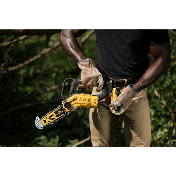 Zdjęcie 6 - Akumulatorowa mini piła łańcuchowa do gałęzi 20cm DeWALT DCMPS520N-XJ