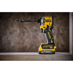 Nawigacja zdjęcie 4 - Zakrętarka udarowa akumulatorowa DeWalt DCF850E1T ¼” 208Nm 18V XR Powerstack 1x1.7Ah