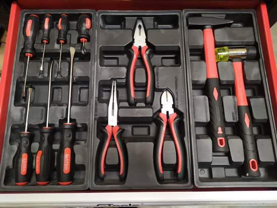 Zdjęcie 2 - Wózek narzędziowy z wyposażeniem "A" GTOOLS GT-001-A CZERWONY