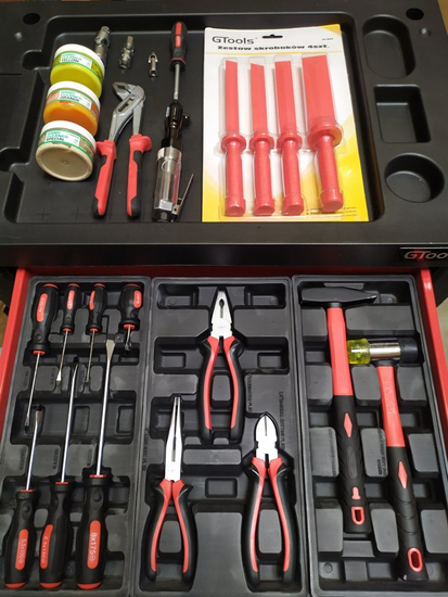 Zdjęcie 4 - Wózek narzędziowy z wyposażeniem "A" GTOOLS GT-001-A CZERWONY