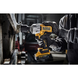 Nawigacja zdjęcie 5 - Klucz udarowy akumulatorowy DeWalt DCF961H2T ½” 1626Nm 18V Powerstack 2x5Ah