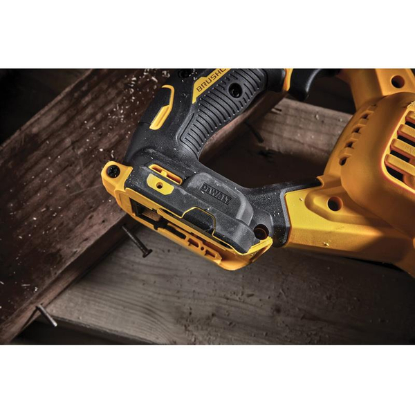 Zdjęcie 6 - Pilarka szablasta akumulatorowa DeWalt DCS386NT 18V XR Flexvolt Advantage