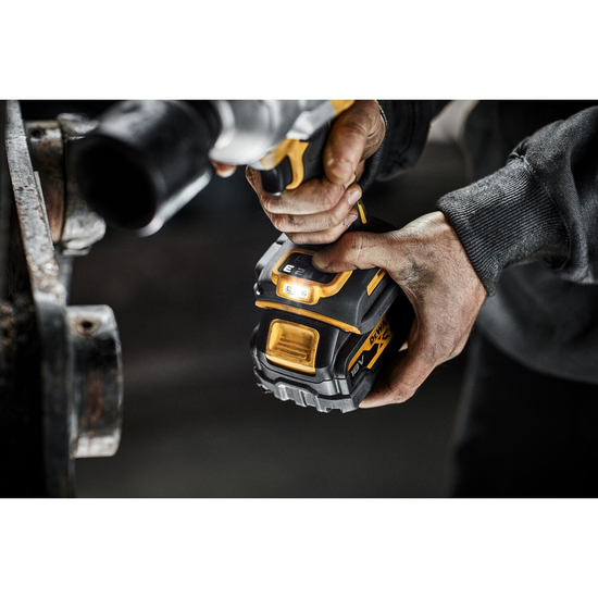 Zdjęcie 8 - Klucz udarowy akumulatorowy DeWalt DCF961H2G ½” 1626Nm 18V Powerstack 2x5Ah