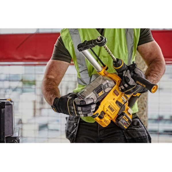 Zdjęcie 2 - Odsysacz pyłu DeWalt D25304DH SDS-Plus