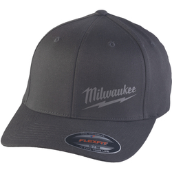 Czapka z daszkiem czarna S/M Milwaukee 4932493095