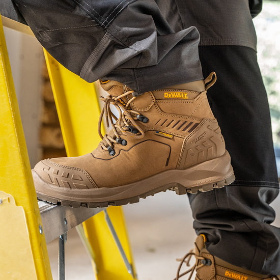 Zdjęcie 10 - Buty ochronne S7 SR SC FO HRO LG DeWALT Ludlow [DWF50355-179]