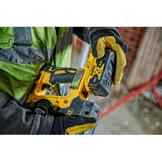 Zdjęcie 3 - Młotowiertarka akumulatorowa DeWalt DCH274P2T SDS-Plus 2.1J 18V XR 2x5Ah