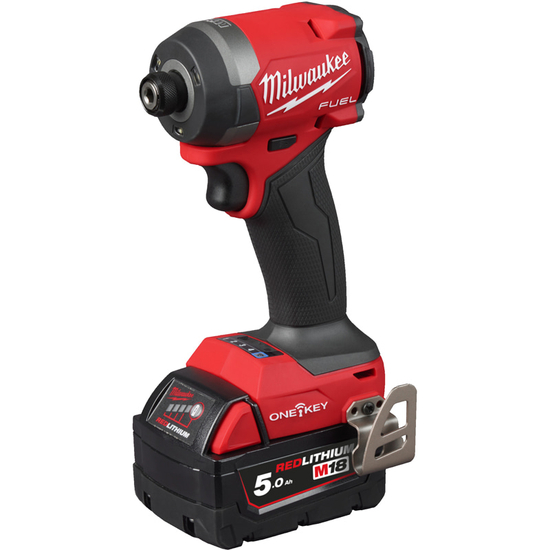 Zdjęcie 4 - Zakrętarka udarowa akumulatorowa Milwaukee M18 ONEID3-502X ¼” 226Nm 18V 2x5Ah 4933492804