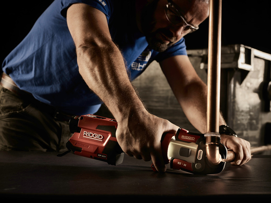 Zdjęcie 6 - Zaciskarka RP 251 ze szczękami o profilu V15, V22, V28 RIDGID 78268