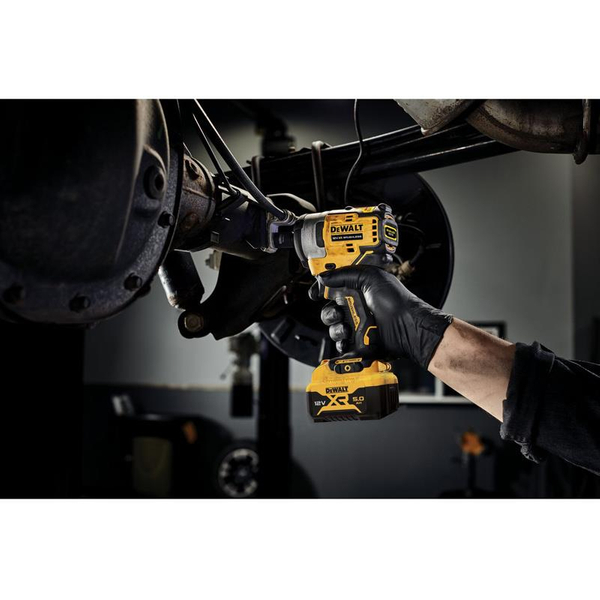 Zdjęcie 5 - Klucz udarowy akumulatorowy DeWalt DCF901P1 ½” 340Nm 12V XR 1x5Ah