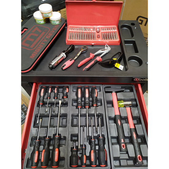 Zdjęcie 2 - Wózek narzędziowy z wyposażeniem "B" GTOOLS GT-001-B CZERWONY