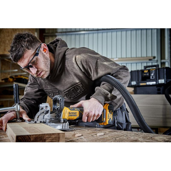 Zdjęcie 10 - Frezarka do wpustów lamello akumulatorowa DeWalt DCW682P2 18V XR 2x5Ah