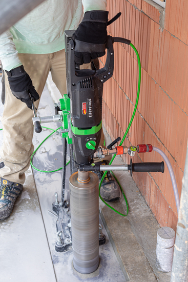 Zdjęcie 7 - Wiertnica DBE 162 Eibenstock diamentowa zestaw ze statywem 2200W do pracy na sucho i mokro 03E35000