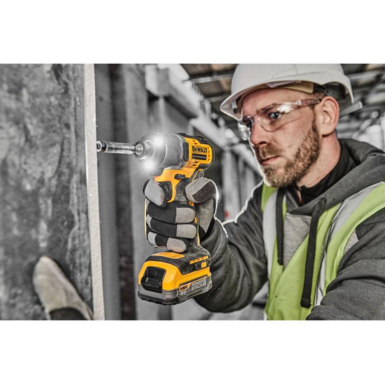 Zdjęcie 3 - Zakrętarka udarowa akumulatorowa DeWalt DCF840E1T ¼” 192Nm 18V XR Powerstack 1x1.7Ah