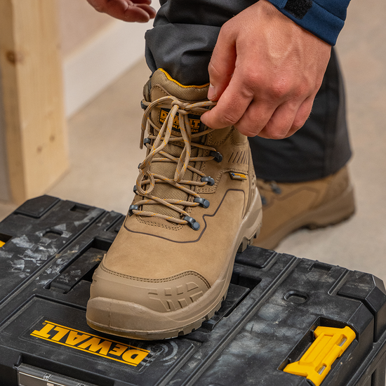 Zdjęcie 12 - Buty ochronne S7 SR SC FO HRO LG DeWALT Ludlow [DWF50355-179]